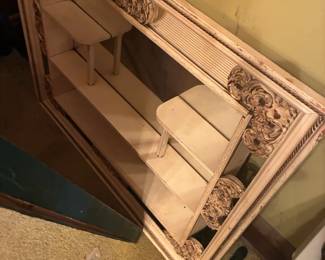 shadow box