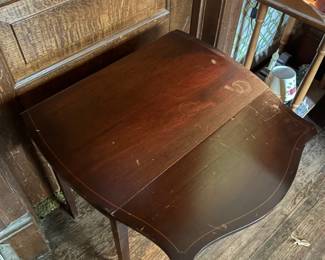 drop leaf side table