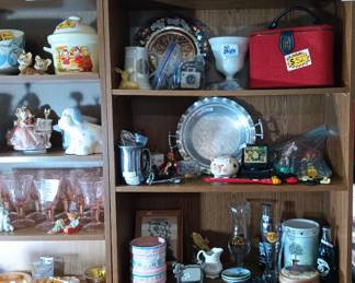 Vintage dishware carnival Glass tins containers makeup case from the 50s