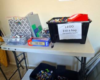 Bulk Lego - fill a gallon Ziplock bag for $10