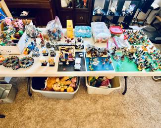 Lego collection including $2 minifigures 