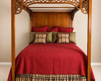 Ornate Wood Canopy Bed with Lattice Detail