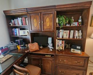 L Shape Executive Desk sith Bookcases