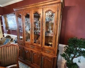 Drexel Heritage China Cabinet