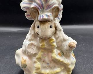 Beatrix Potter Lady Mouse figurine