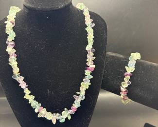 Gemstone chip necklace and bracelet 