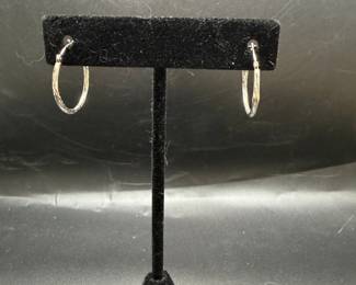 Marked 14kt Gold earrings 