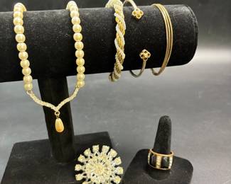 Jewelry including Kendra Scott bracelet