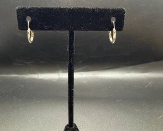 Marked 14kt gold earrings
