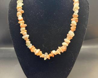 Gemstone chip necklace 