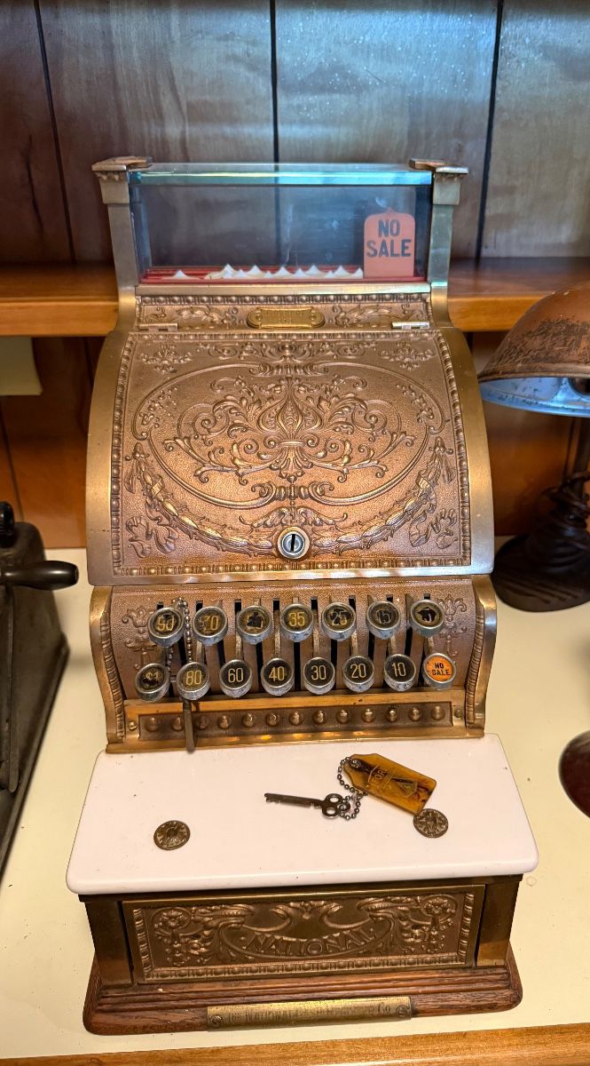 ANTIQUE NATIONAL CASH REGISTER MODEL 313