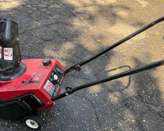 SMALL TORO SNOW THROWER