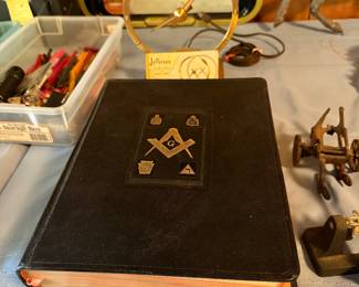 LARGE MASONIC HOLY BIBLE 