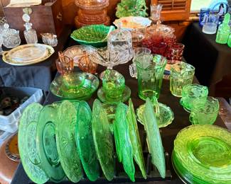 DEPRESSION GLASSWARE
