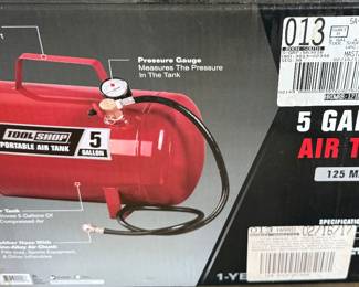 TOOL SHOP PORTABLE AIR COMPRESSOR 