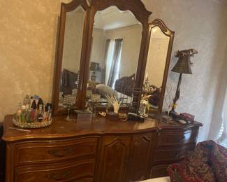 Awesome Dresser and Bed to Match. Lots of Jewelry and Perfume