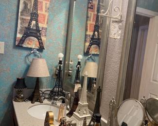 Eiffel Tower Pictures,Towers and Lamps