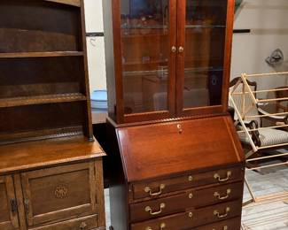 Lighted secretary