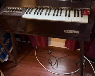 vintage Magnus electric chord organ