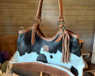 STS Ranchwear Cowhide Tote