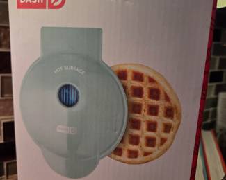DASH Mini Maker 4-Inch Nonstick Waffle Maker