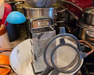 Stainless Steel Kitchen Prep Assortment, Stockpot, Colanders, Strainers & Box Grater