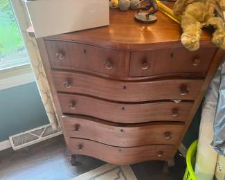 6 drawers curved front wood dresser