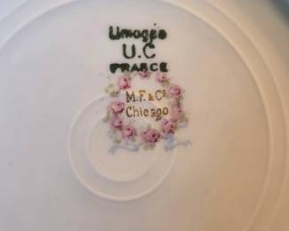 Limoges for Marshall Field & Co Chicago Gold-Rimmed Porcelain Dinnerware Service, Large Multi-Piece Set