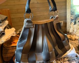 Harveys Large Stella Hobo seatbelt bag