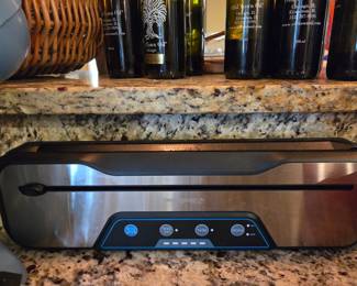 Beelicious Stainless Steel Automatic Food Vacuum Sealer Machine with Accessory Hose
