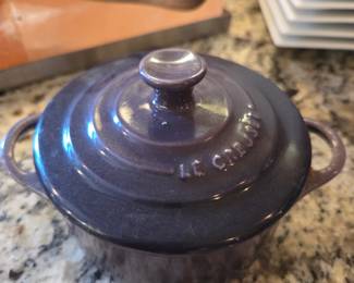 Le Creuset Mini Cocotte / Petite Round Stoneware Casserole with Lid