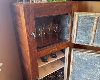 Arts & Crafts Oak Icebox / Bar Cabinet with Zinc-Lined Interior & Original Hardware