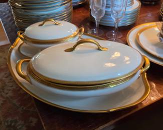 Limoges for Marshall Field & Co Chicago Gold-Rimmed Porcelain Dinnerware Service, Large Multi-Piece Set