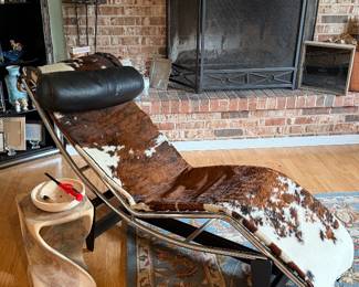 Le Corbusier Style LC4 Cowhide Chaise Lounge with Black Leather Neck Pillow