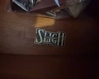 Sligh Furniture Co. Grand Rapids Walnut Bow-Front Sideboard / Buffet Cabinet
