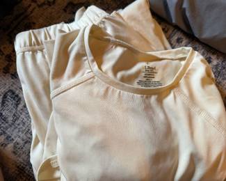 L.L.Bean Women’s White Performance Base Layer Top & Bottom Set
