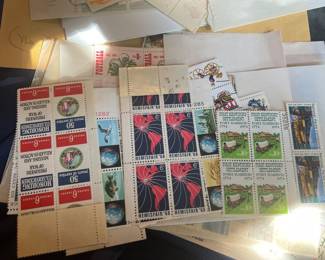 Vintage U.S. Mint Commemorative Postage Stamp Collection – Assorted Blocks & Plate Blocks, including 1968 HemisFair, 1974 First Kentucky Settlement/Fort Harrod, National Parks Centennial, POW/MIA & Veterans commemoratives, and other mid-century U.S. issues.