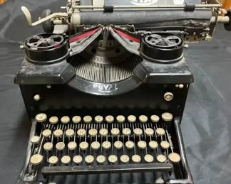 Royal Antique Typewriter