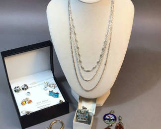 Lot 482: Vintage Sterling Silver Jewelry (19+dwt)