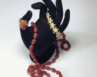 Lot 462: Vintage 14K Jewelry From the Sea (20+dwt)