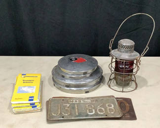Lot 615: Vintage Car Accessories