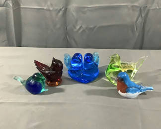 Lot 549: Leo Ward, Langham Glass & More Bird Figurines