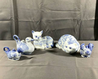 Lot 581: Asian Ceramic Animal Decor