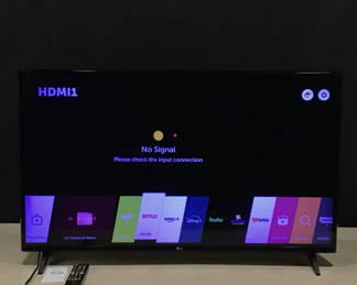 Lot 520: LG 43in Full HD 1080p Smart LED TV