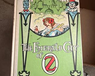 The Emerald cithy Book Frank Baum