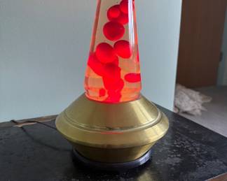 Flying Saucer Lava Lamp in Action