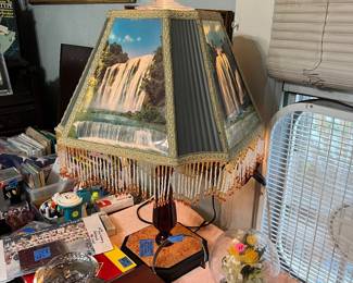Antique rotating waterfall lamp