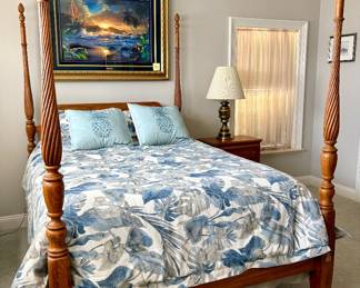 Queen Four Poster Bed 1,000