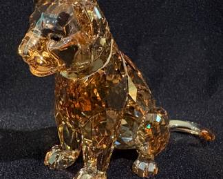 #S42 Akili Lion Cub $100 Swarovski Box
