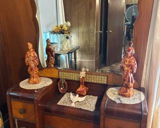 Antique waterfall dressing table